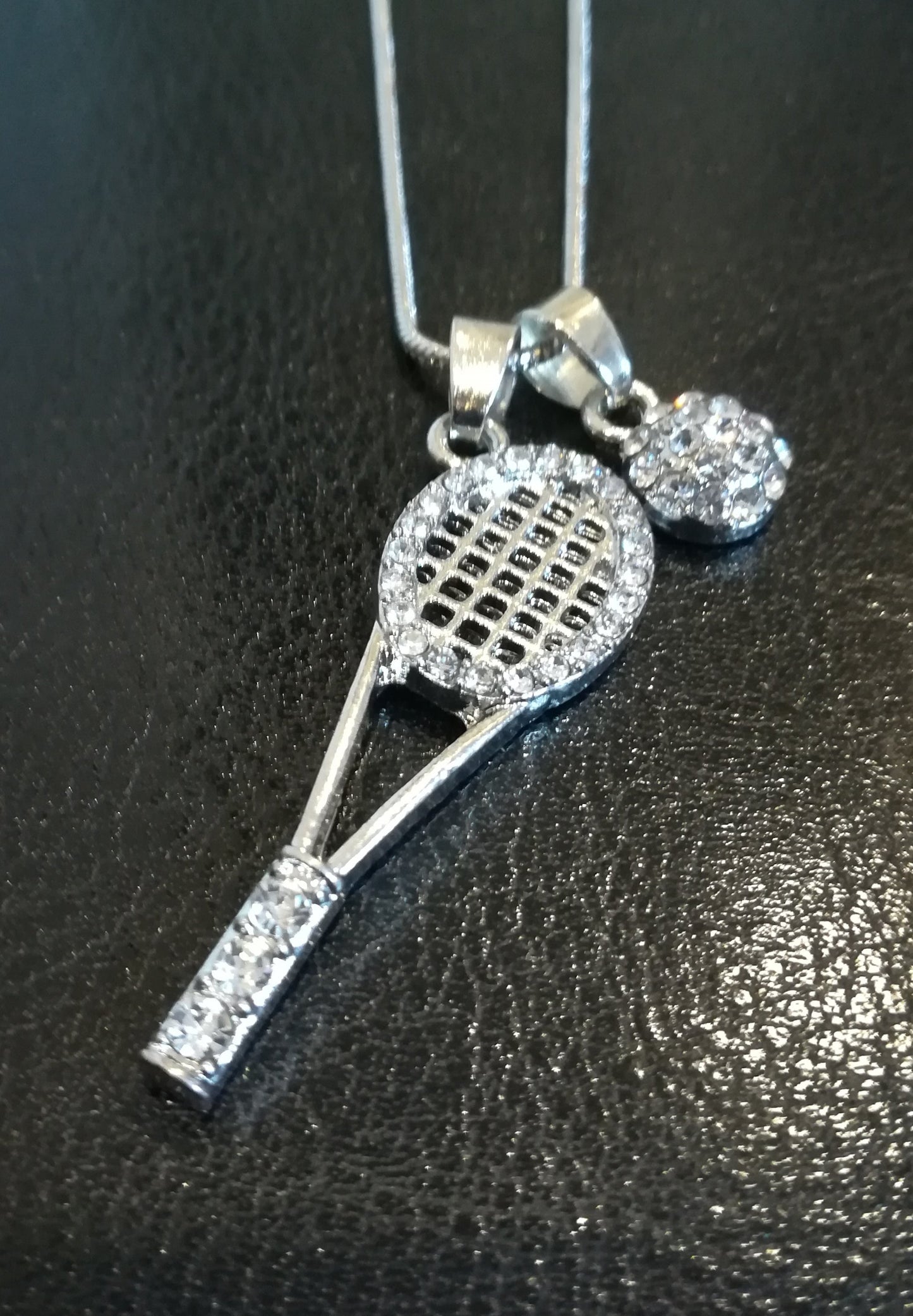 Tennismaila kaulakoru - FourFan