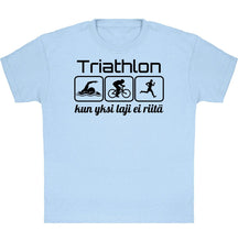 Load image into Gallery viewer, Lasten Triathlon yksi laji ei riitä t-paita - FourFan
