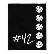 Lataa kuva Galleria-katseluun, Pelaajan numero salibandy viltti # - FourFan
