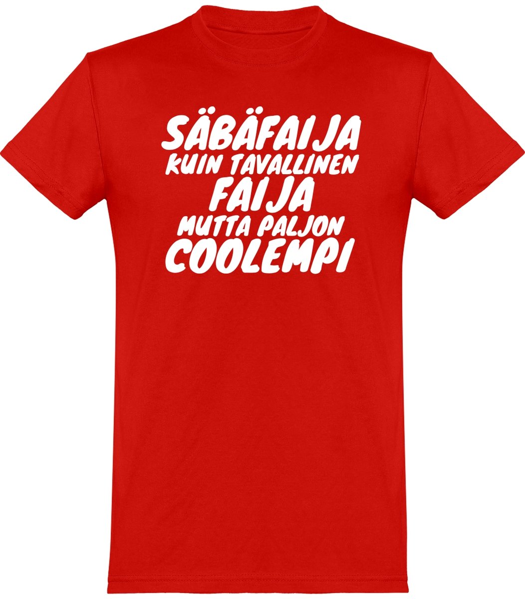 Säbäfaija coolempi t-paita valkoisella tekstillä - FourFan