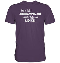 Load image into Gallery viewer, Suosikkijousiampujani kutsuu äidiksi t-paita unisex - Premium Shirt - FourFan
