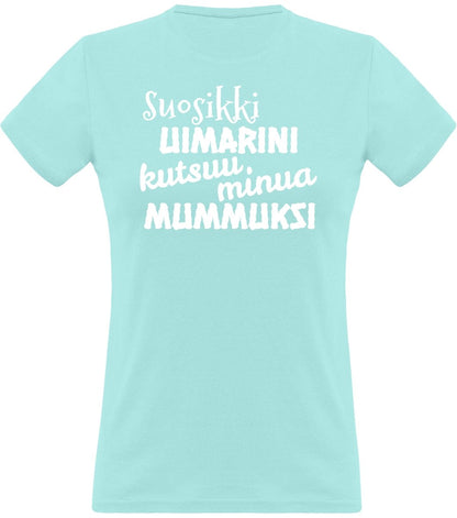 Suosikkiuimarini mummuksi klassinen t-paita - FourFan